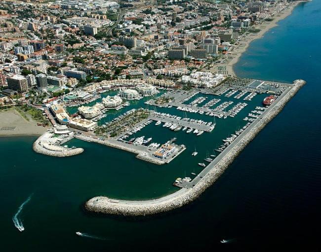 Puerto Marina Palace Benalmádena Exterior photo