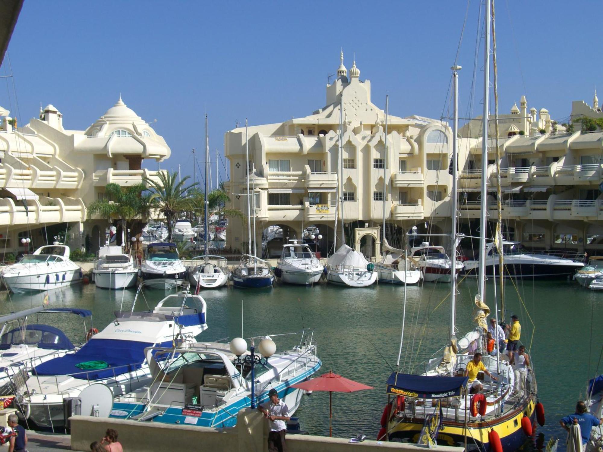 Puerto Marina Palace Benalmádena Exterior photo